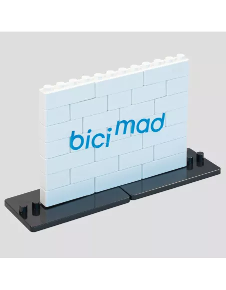 Puzle de construcción vertical de 27 piezas con doble peana.