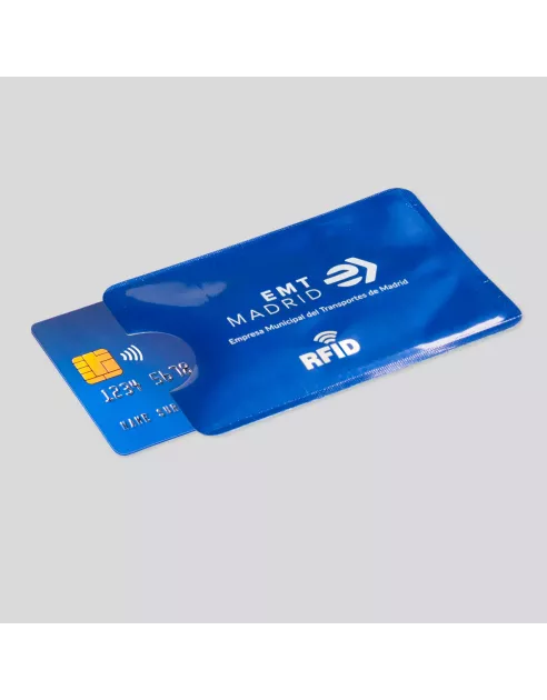 Tarjetero con tecnología RFID